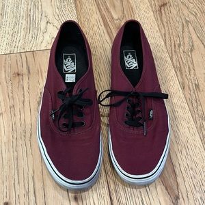 VANS•maroon black tie•size 13